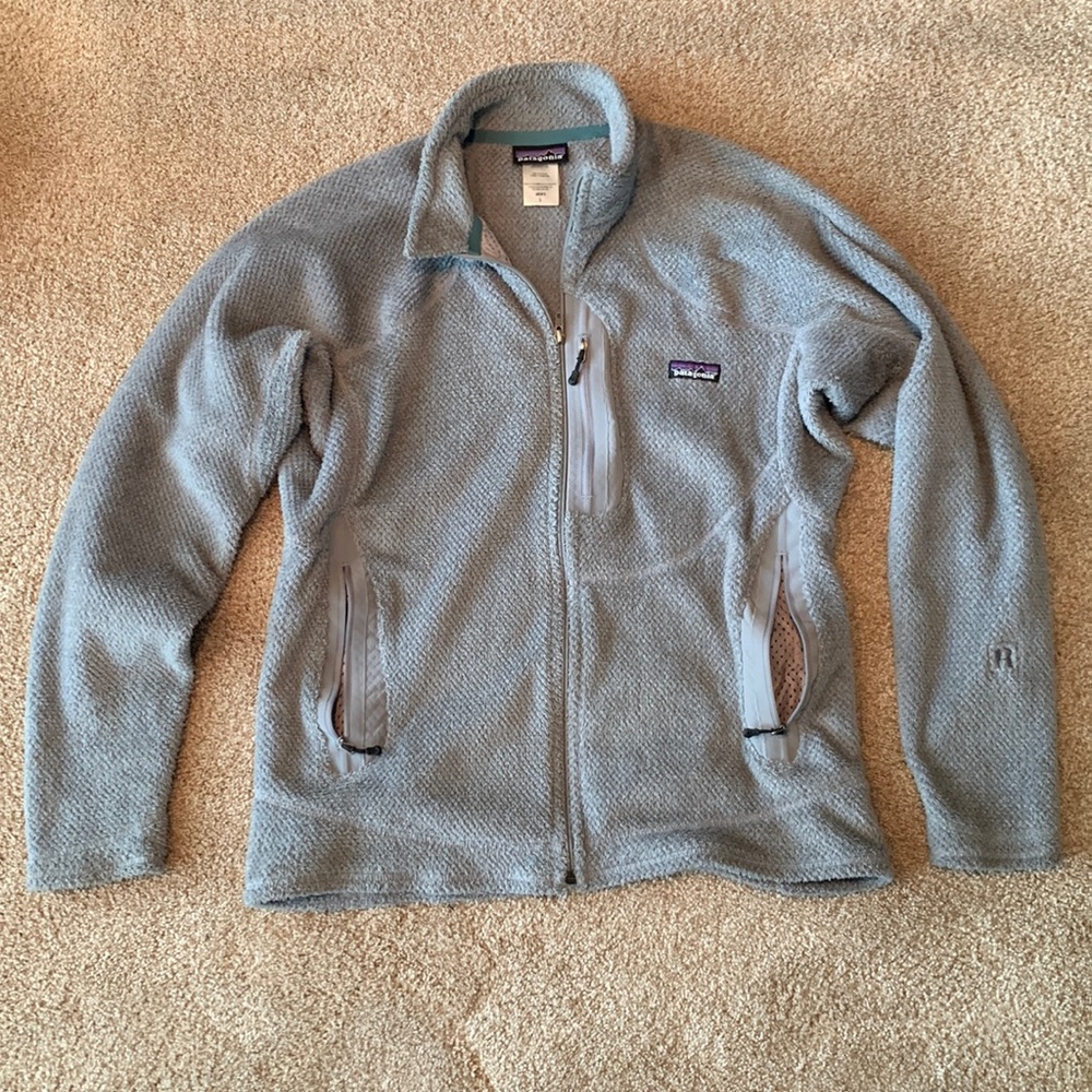 Men’s Grey Patagonia 100% recycled polyester full-zip jacket